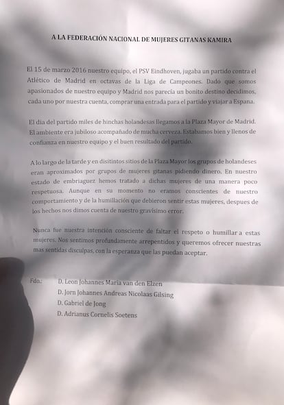 La carta de perdón que han escrito los hinchas del PSV a las mujeres que humillaron en la Plaza Mayor de Madrid, en 2016.
