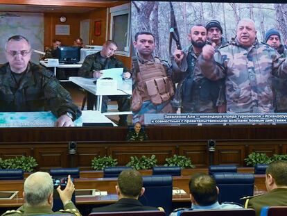 El mando de las Fuerzas Armadas rusas mantiene una conferencia con efectivos en el exterior, este sábado en Moscú.