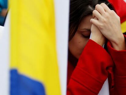 Colombianos reaccionan tras escuchar los resultados del plebiscito