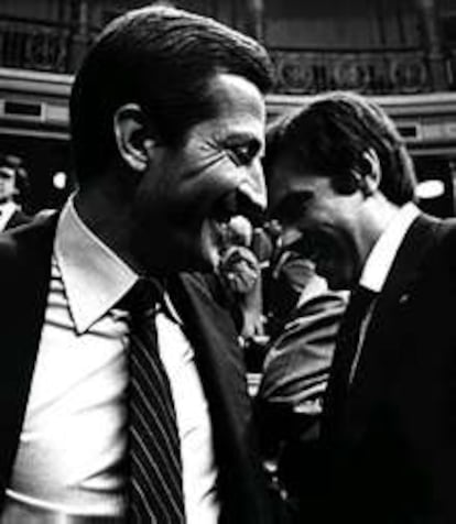 Adolfo Suárez y Felipe González, juntos en el Congreso de los Diputados.