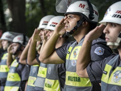 Policiais em ato anti-impeachment dia 18 em SP.