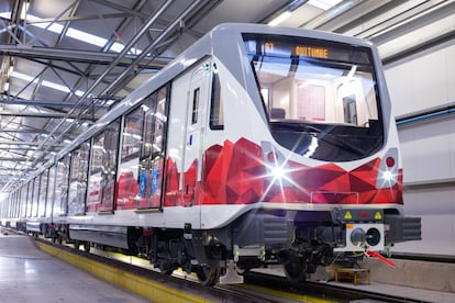 Ecuador: Uno de los trenes fabricados para el metro de Quito