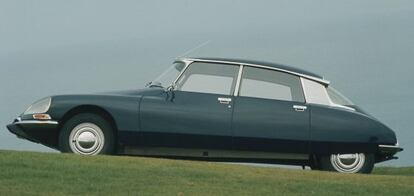 Citro&euml;n DS23, conocido popularmente como El tibur&oacute;n.