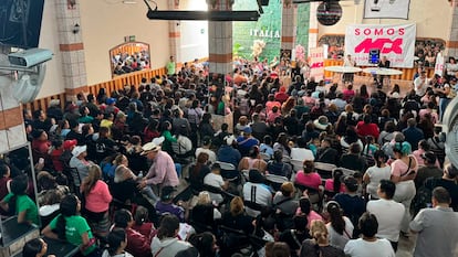 Asamblea de Somos México, en Álvaro Obregón, Ciudad de México, el 22 de noviembre.