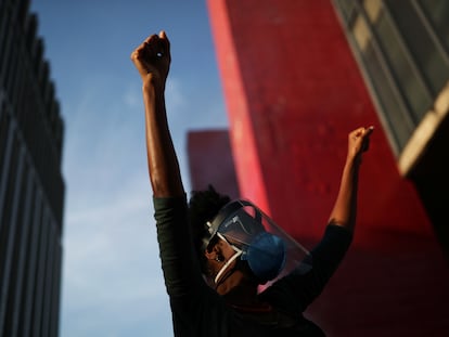 Manifestante participa dos atos contra o Governo Bolsonaro em frente ao MASP, em São Paulo, no último sábado, 29 de maio.