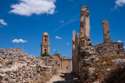 Las ruinas del Poble Vell - Corbera d'Ebre, uno de los escenarios de la batalla del Ebro.