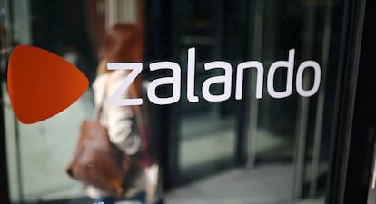 El logo de Zalando fotografiado en su sede de Berlín (Alemania).