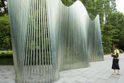 Una de las obras exteriores del Museo de Arte Contemporáneo (MOCA), en Shanghái.