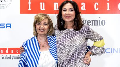 Las periodistas María Teresa Campos e Isabel Gemio, en Madrid en 2019.