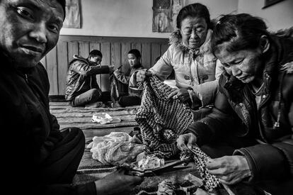 El centro Nyingtob Ling fue creado en Dharamsala (India) en 1999 con el objetivo de acoger a exiliados tibetanos con alguna discapacidad. Su nombre significa Reino de Coraje y fue elegido por el propio Dalai Lama tras otorgarle su bendición. En su décimo aniversario, el líder espiritual del budismo tibetano visitó las instalaciones.