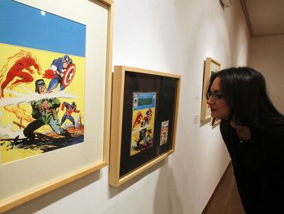 Un aspecto de la exposición dedicada a los dibujos de superhéroes de Rafael López Espí, en la sala Reyes Católicos de Córdoba.