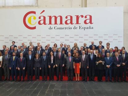 El Rey Felipe VI preside el pleno extraordinario de la Cámara de Comercio de España.
 
 