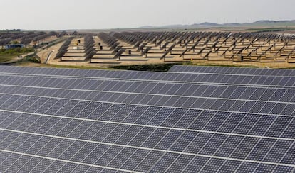 Una instalaci&oacute;n de energ&iacute;a solar