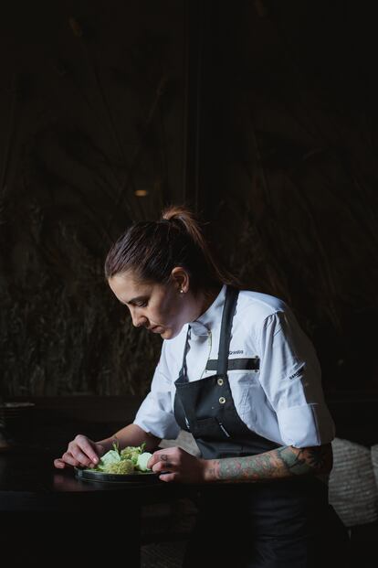  Lucía Grávalos, una de las cocineras del Amicitia. 