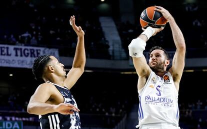 Rudy lanza un triple ante el Asvel. Euroleague