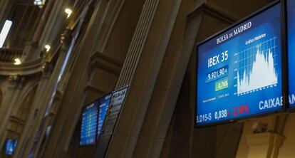 Panel del Ibex en la Bolsa de Madrid.