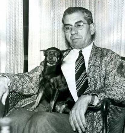 Charles Lucky Luciano, tras salir de la cárcel en 1946.