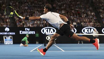 Nadal se exige en la final de Australia ante Roger Federer.