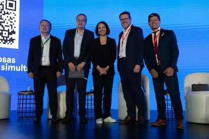 Los participantes del foro 'La voz de los empresarios y los emprendedores: conclusiones finales en el Foro Econmico Internacional Amrica Latina y el Caribe 2025'.