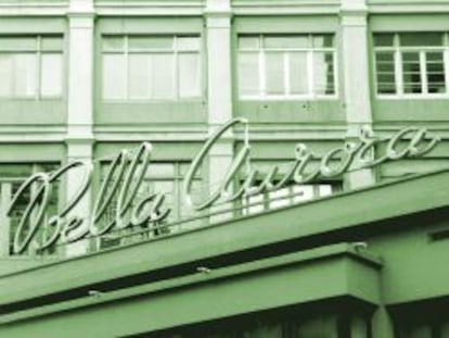 Logo de Bella Aurora en la calle Balmes en Barcelona.