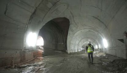 Vista del estado de las obras de la estación de Altza del metro de Donostialdea.