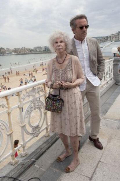 Cayetana Fitz-James Stuart y Alfonso Díaz, fotografiados el jueves en San Sebastián.