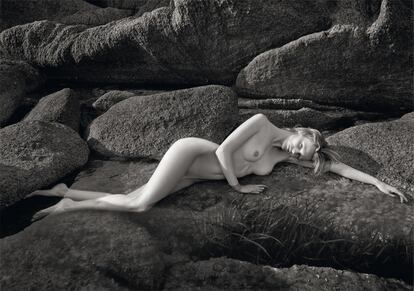 Edita Vilkeviciute, en el calendario Pirelli 2012.