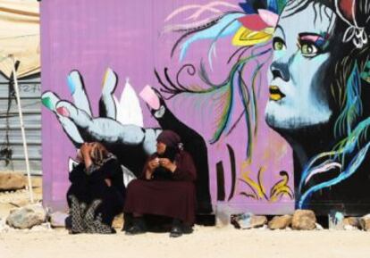 Mujeres sirias en el campo de refugiados de Zaatari, en Jordania.