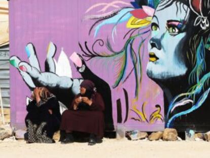 Mujeres sirias en el campo de refugiados de Zaatari, en Jordania.