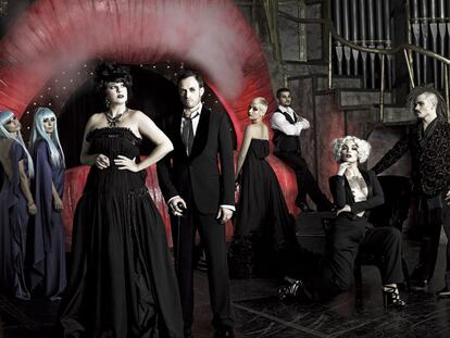 The Hole: la vida es un cabaret