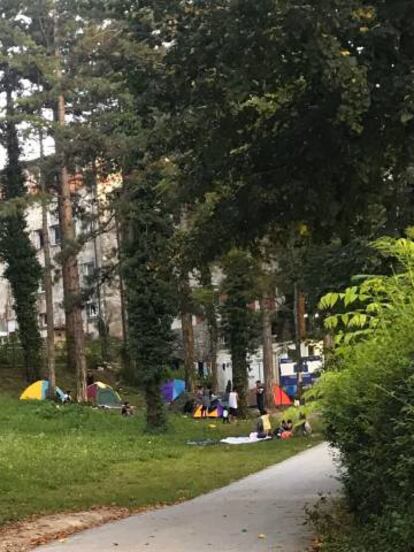 La familia de Maihan está viviendo, a las afueras del campo de Bihac.