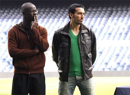 Thuram, junto a Zambrotta en la entrega de los premios FIFPro