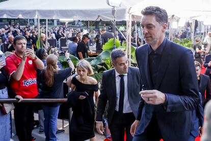 Naismith Basketball Hall of Fame Class of 2023 inductee Pau Gasol of Spain arrives on the red carpet to attend the enshrinement ceremony of the Naismith Basketball Hall of Fame Class of 2023 at Symphony Hall, in Springfield, Massachusetts, USA, 12 August 2023. 