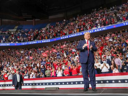 Donald Trump, este sábado a su llegada al estadio BOK en Tulsa (Oklahoma).