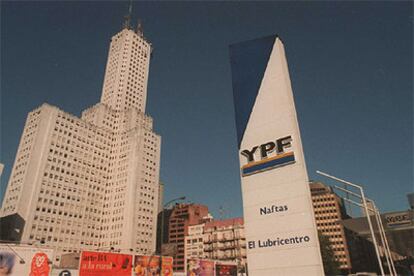 Estación de servicio de la petrolera Repsol YPF en Argentina.