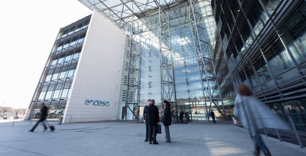 Endesa gana 1.962 millones hasta septiembre, un 15% más, y aumenta sus inversiones en redes un 42%