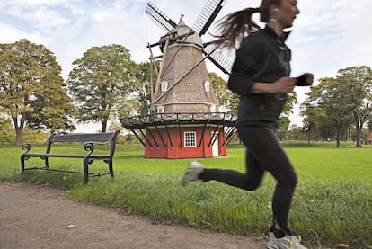 Haciendo <i>footing</i> en Kastellet, antigua fortificación de forma pentagonal hoy transformada en parque público