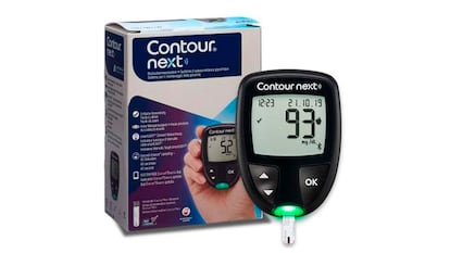 Medidores de glucosa sobre fondo blanco.