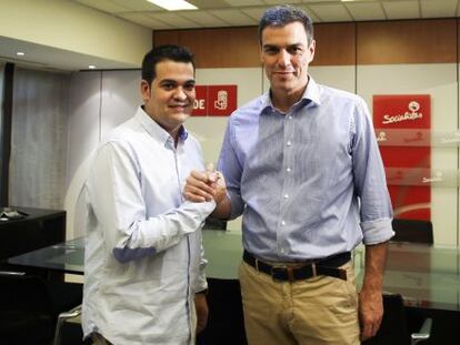 Pedro S&aacute;nchez y Nino Torre, de Juventudes Socialistas.