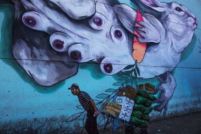 Mural ubicado en el área de venta de frutas y verduras al mayoreo