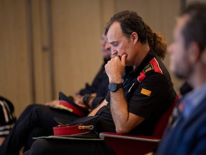 El comisario jefe de los Mossos, Eduard Sallent, durante la rueda de prensa para explicar el dispositivo fallido para detener a Puigdemont.