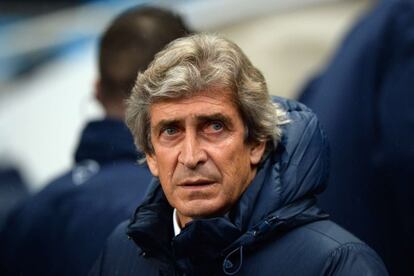 Pellegrini, durante un partido con el City.