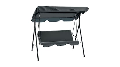 Terraza a punto sobre fondo blanco.