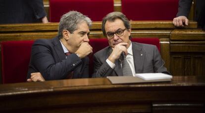 Francesc Homs en el Parlament con Artur Mas.