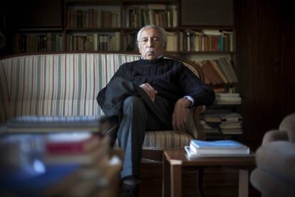 Salvador Pániker en su casa de Barcelona.