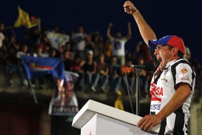 Henrique Capriles en un mitin en Barinas.