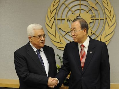 El presidente palestino, Mahmud Abás y el secretario general de las Naciones Unidas, Ban Ki-moon en la sede de la ONU