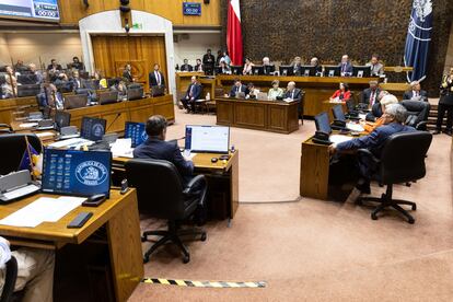 El senado durante la sesión del 29 de enero, en Santiago (Chile).