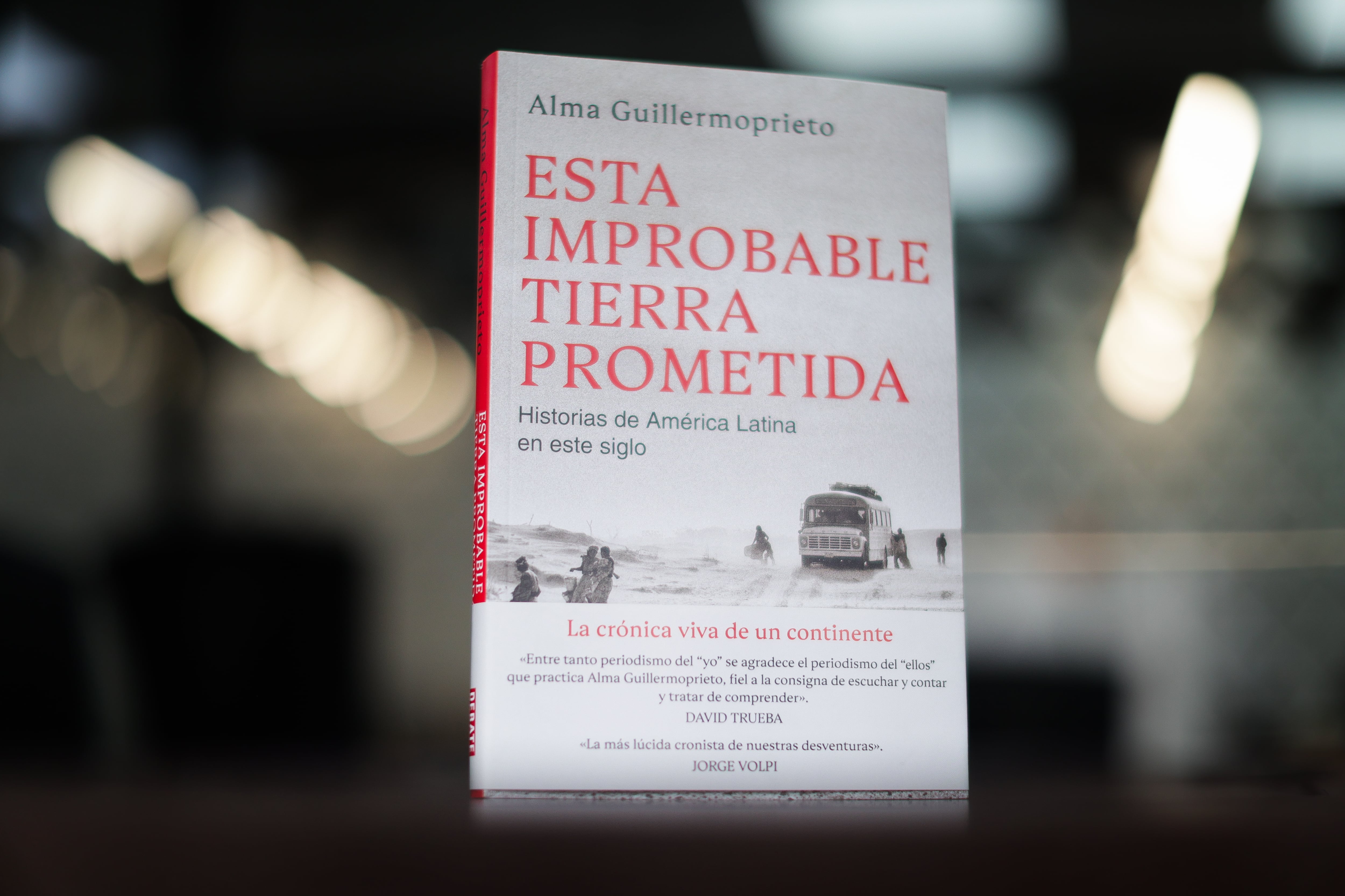 Portada del último libro de Alma Guillermoprieto.