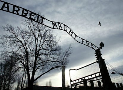 'Arbeit macht Frei' (el trabajo os hará libres).